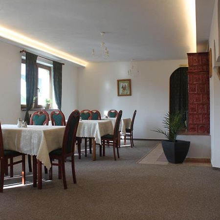 Hotel Zlatý lev Svitavy Exteriér fotografie